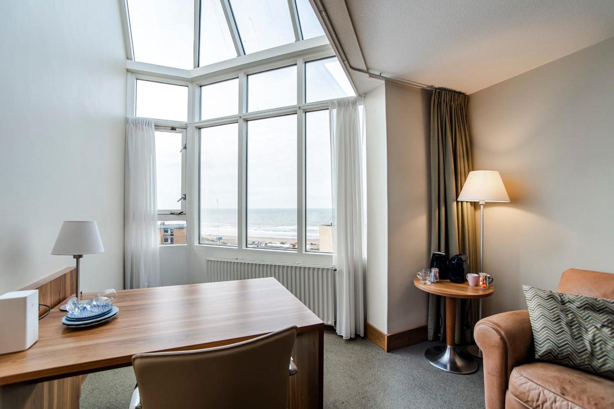 Hotel With Stunning Sea View *