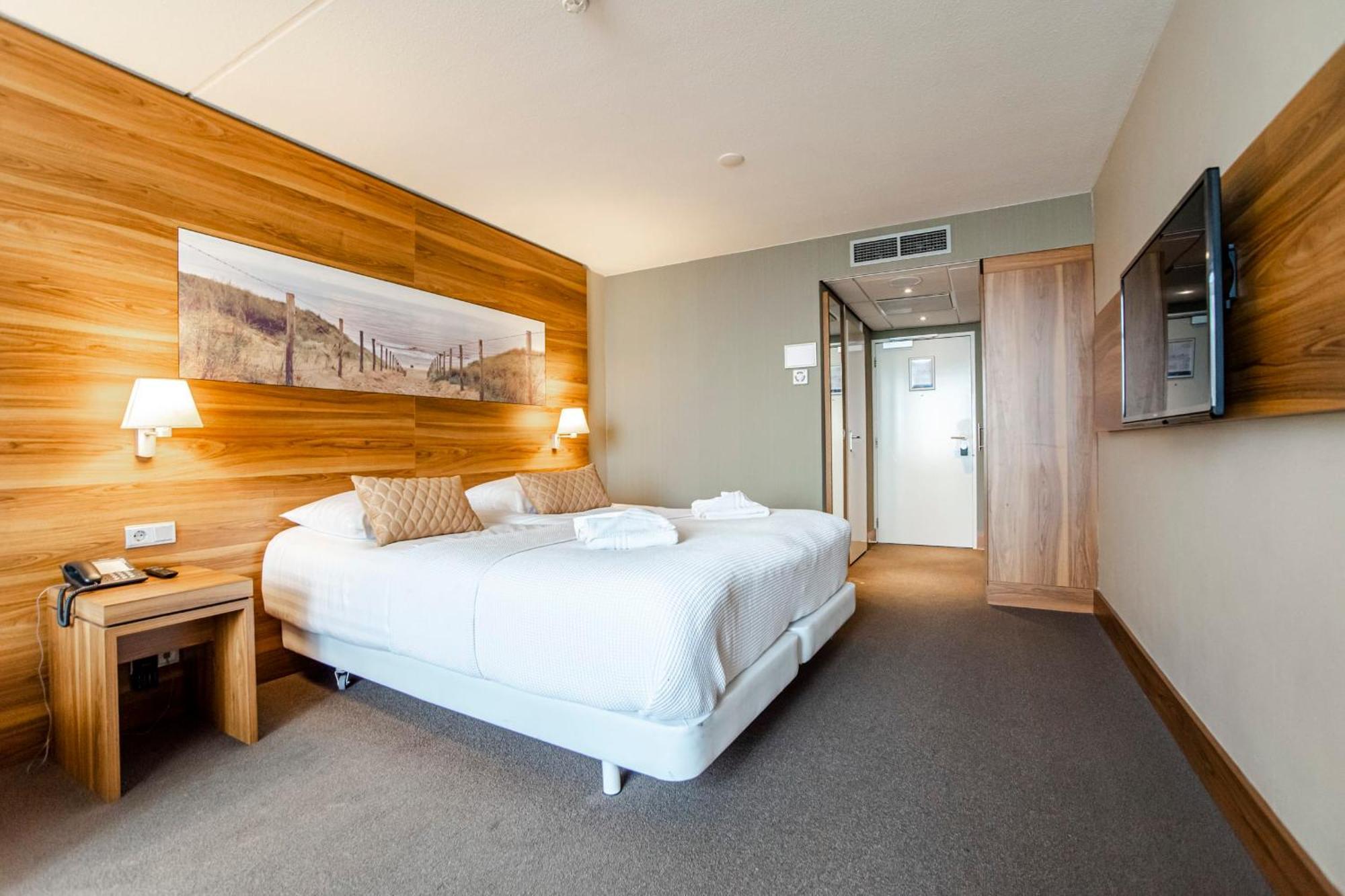 Hotel With Stunning Sea View *